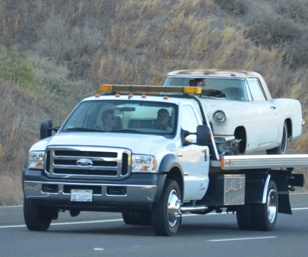 Trusted Light Duty Towing for Cars & SUVs | Michigan Tow
